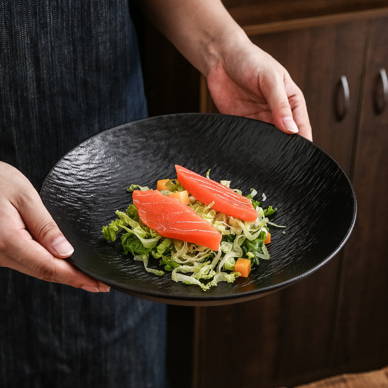 Stone-patterned ceramic bowls and plates