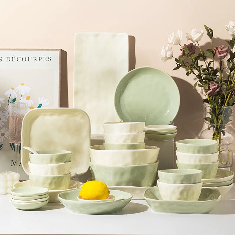 Pastel Glazed Creamy Ceramic Dinnerware